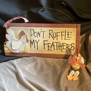Charming Chicken Wall Sign with Figurine